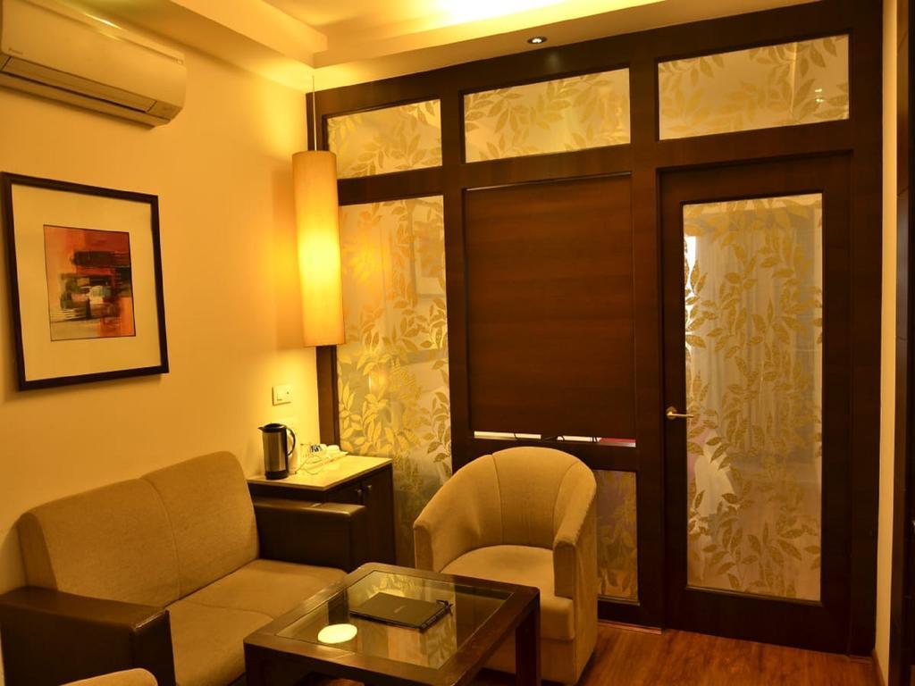 Surya Royal Hotel Kota  Exterior photo
