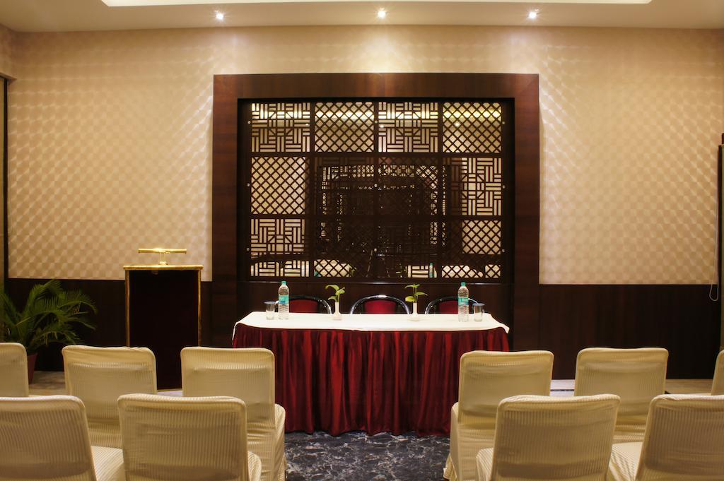 Surya Royal Hotel Kota  Exterior photo